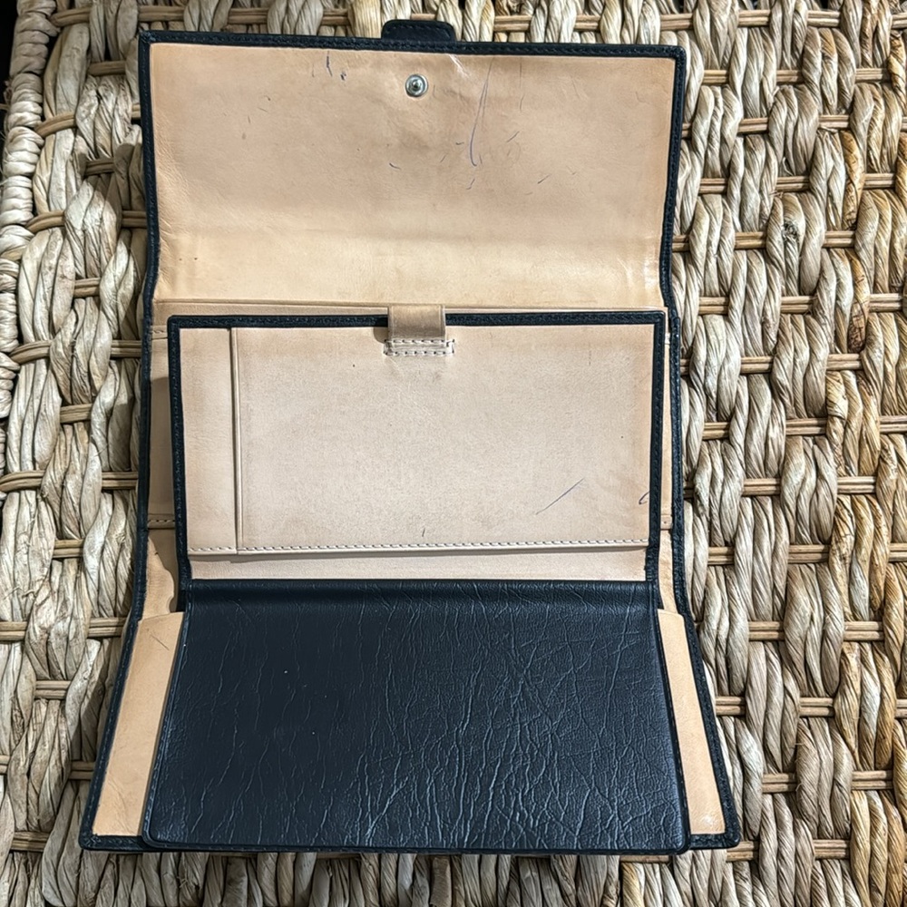 Black coach wallet. Lots of room for cards and checkbook. - Picture 6 of 6